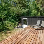 In With Sauna *